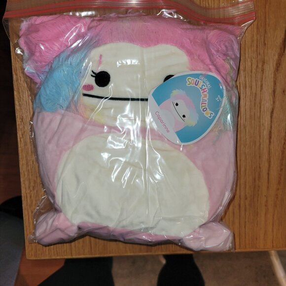 Squishmallows, Caparinne the Bigfoot - Picture 5 of 5
